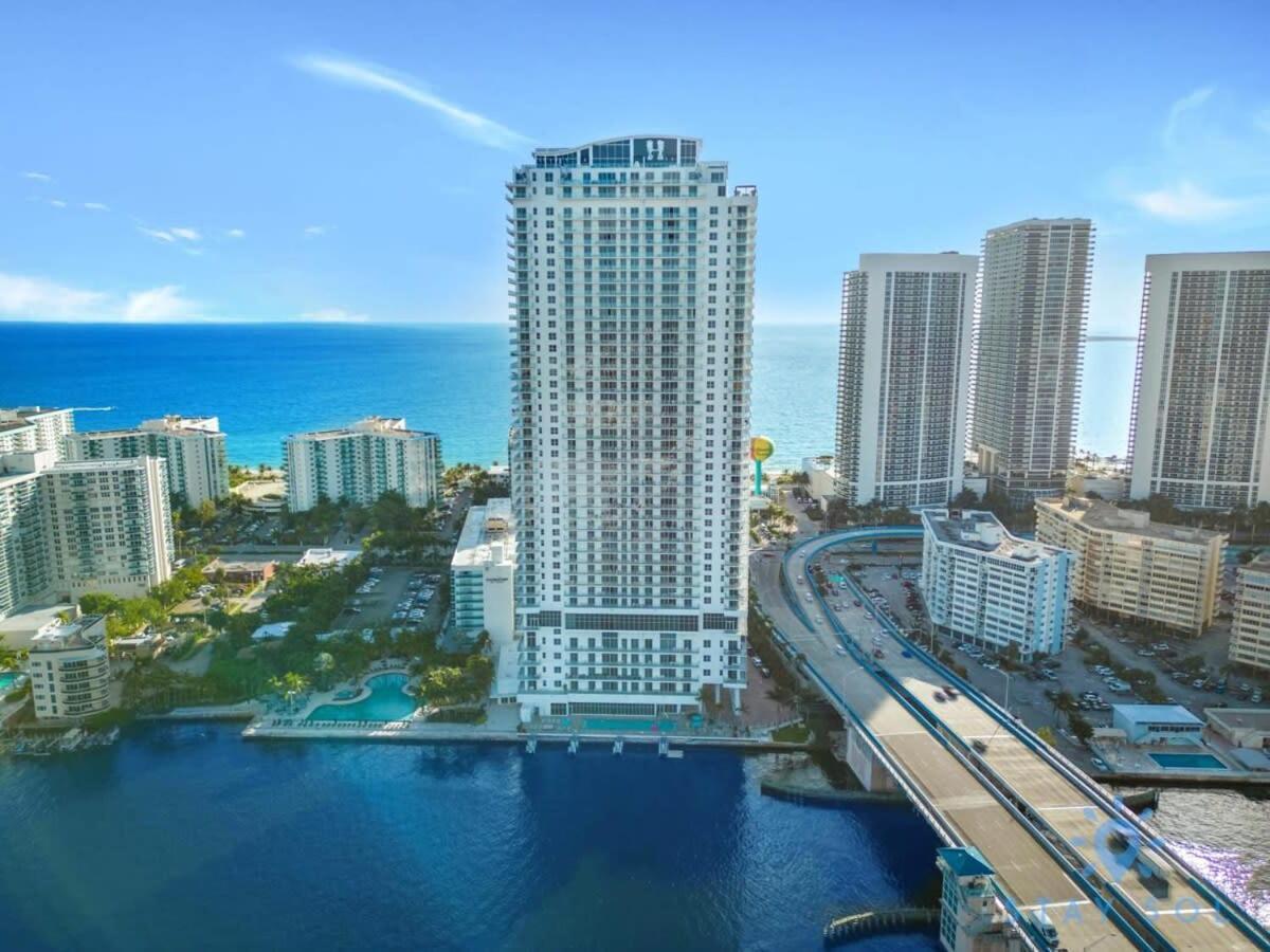 Luxury Amenities, Infinity Pool, Gym, Hot Tub Apartment Hollywood Exterior foto