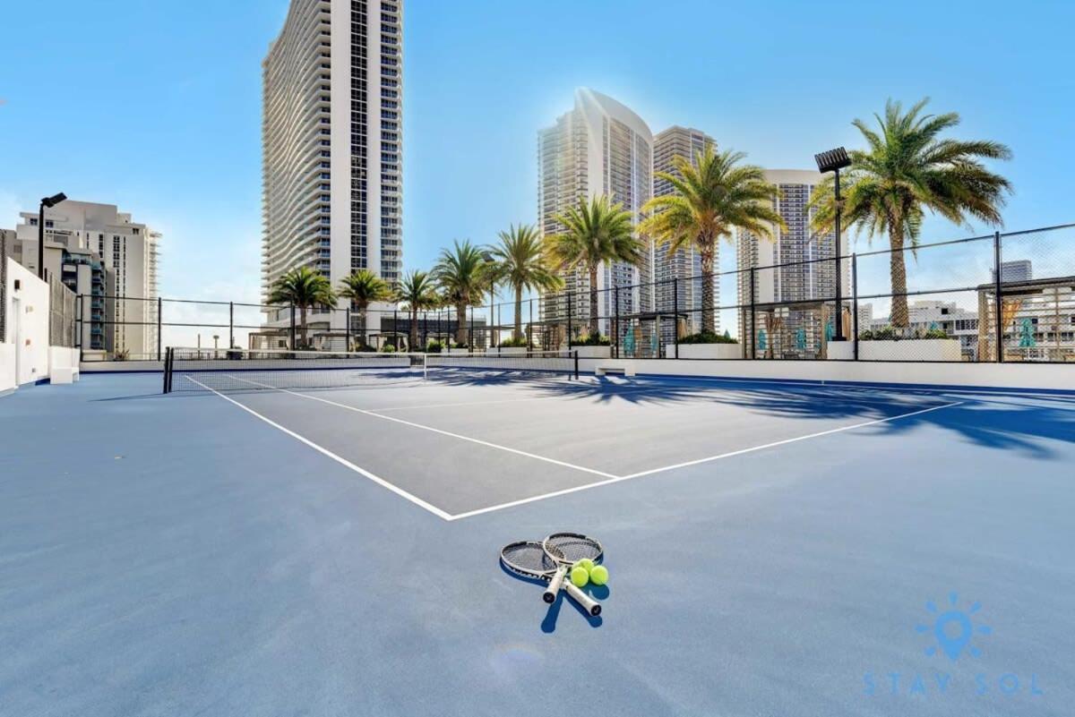 Luxury Amenities, Infinity Pool, Gym, Hot Tub Apartment Hollywood Exterior foto