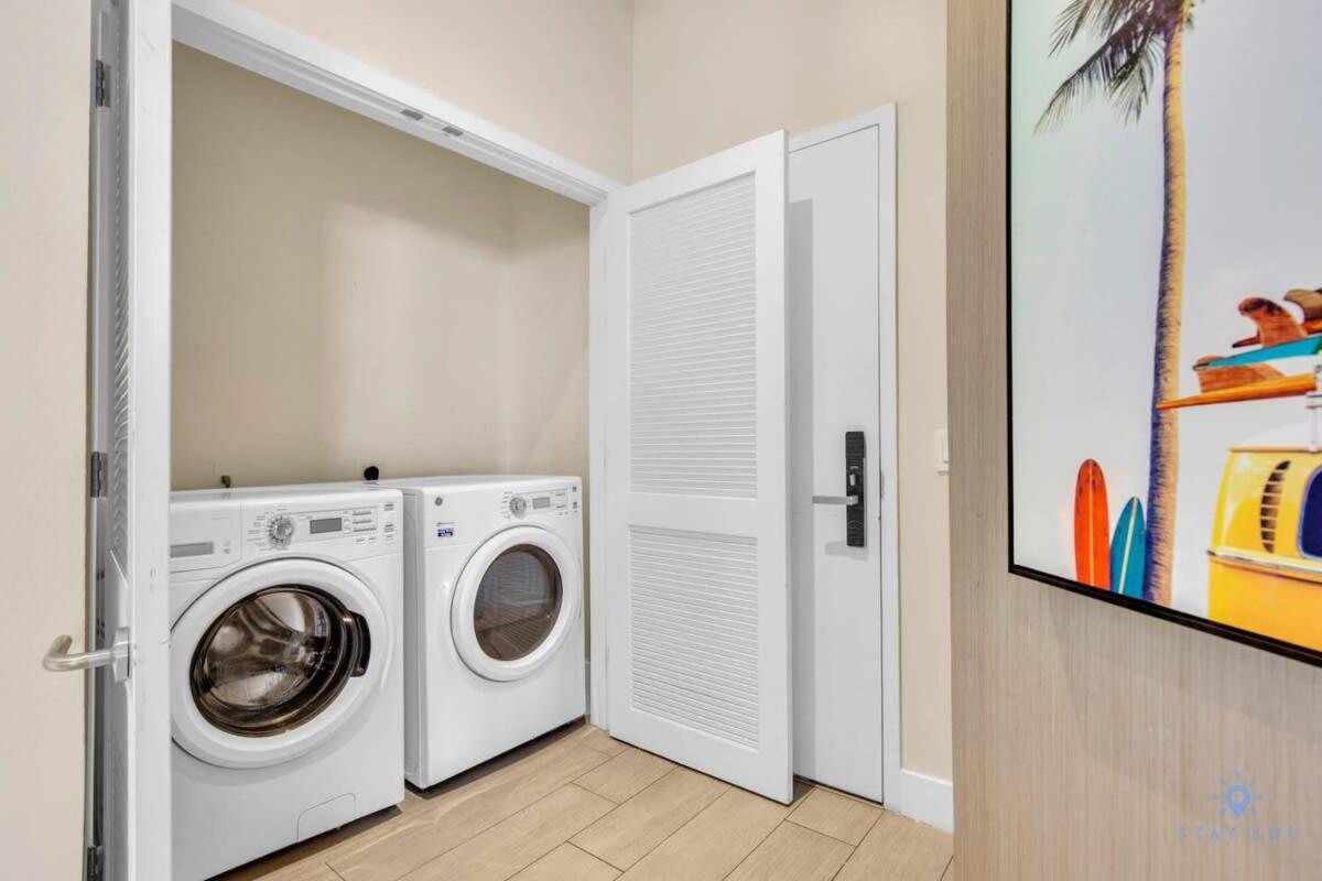 Luxury Amenities, Infinity Pool, Gym, Hot Tub Apartment Hollywood Exterior foto