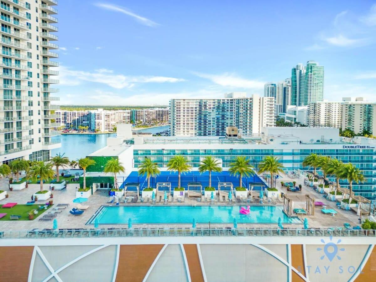 Luxury Amenities, Infinity Pool, Gym, Hot Tub Apartment Hollywood Exterior foto
