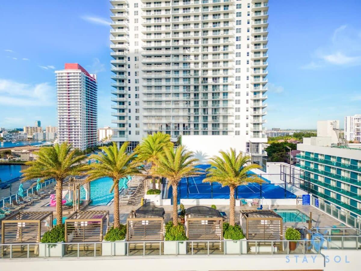 Luxury Amenities, Infinity Pool, Gym, Hot Tub Apartment Hollywood Exterior foto