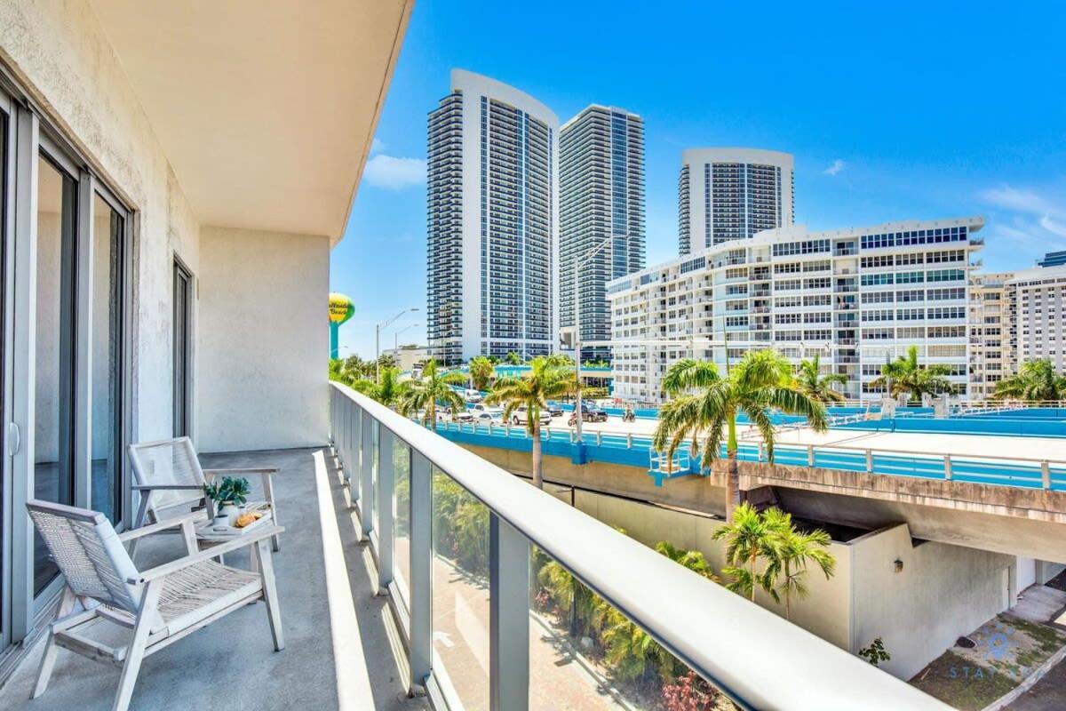 Luxury Amenities, Infinity Pool, Gym, Hot Tub Apartment Hollywood Exterior foto