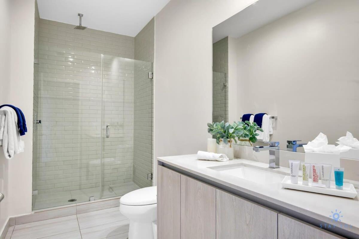 Luxury Amenities, Infinity Pool, Gym, Hot Tub Apartment Hollywood Exterior foto