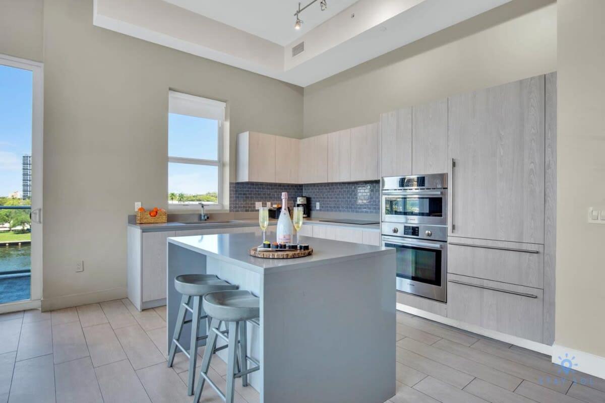 Luxury Amenities, Infinity Pool, Gym, Hot Tub Apartment Hollywood Exterior foto