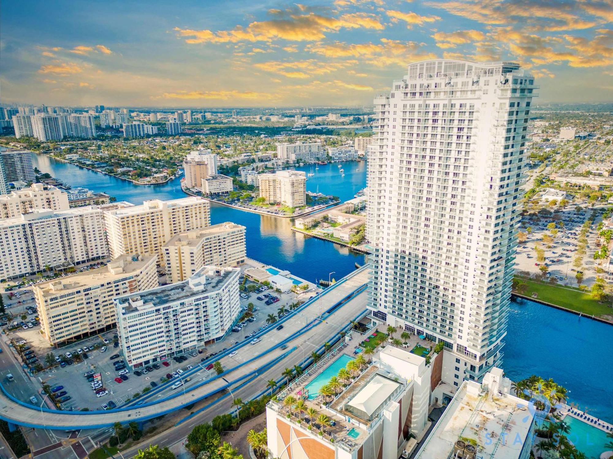 Luxury Amenities, Infinity Pool, Gym, Hot Tub Apartment Hollywood Exterior foto