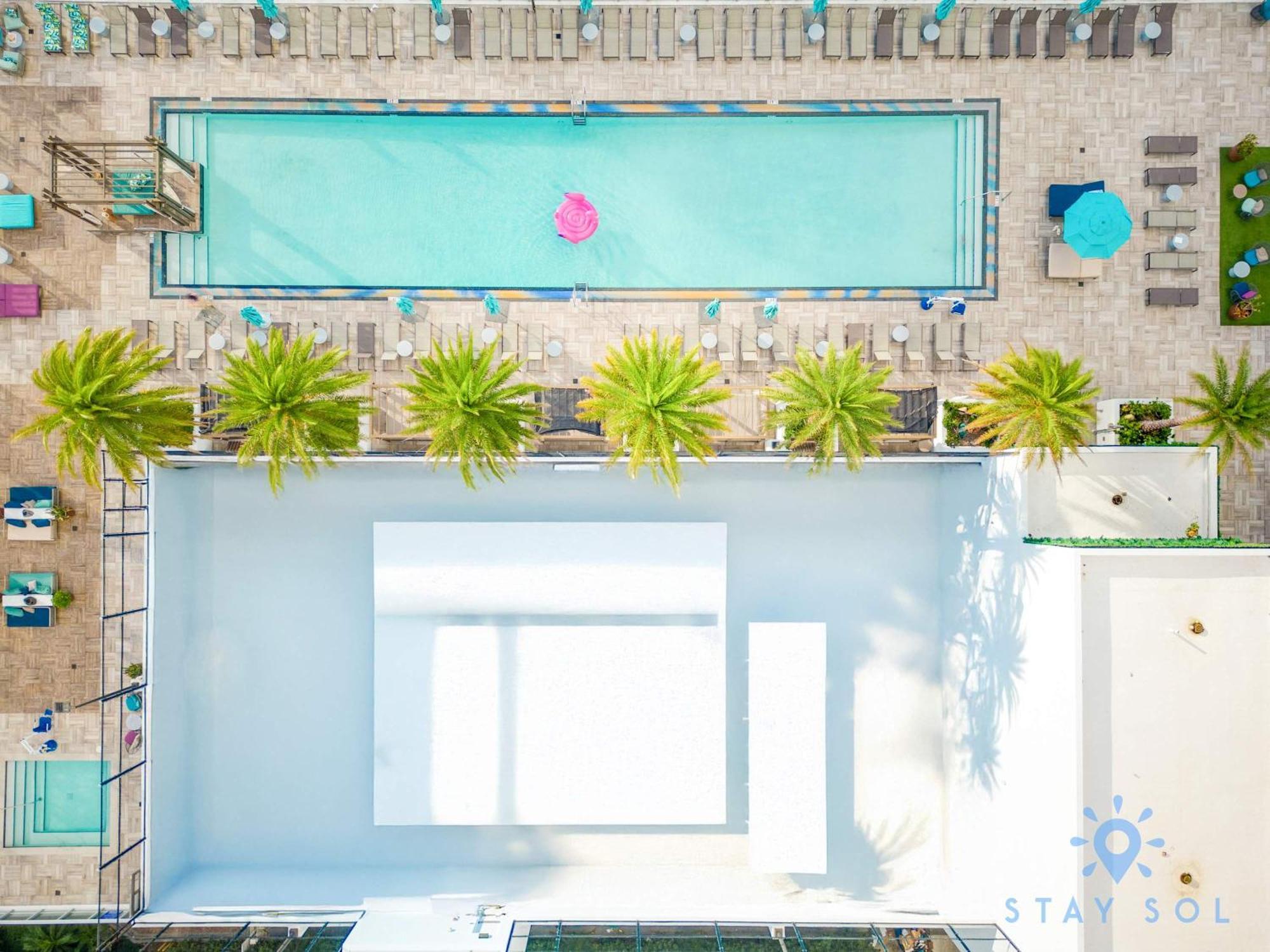 Luxury Amenities, Infinity Pool, Gym, Hot Tub Apartment Hollywood Exterior foto